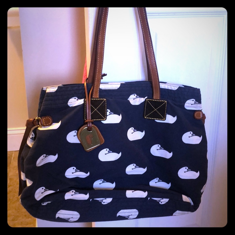 Dooney And Bourke Large Tote